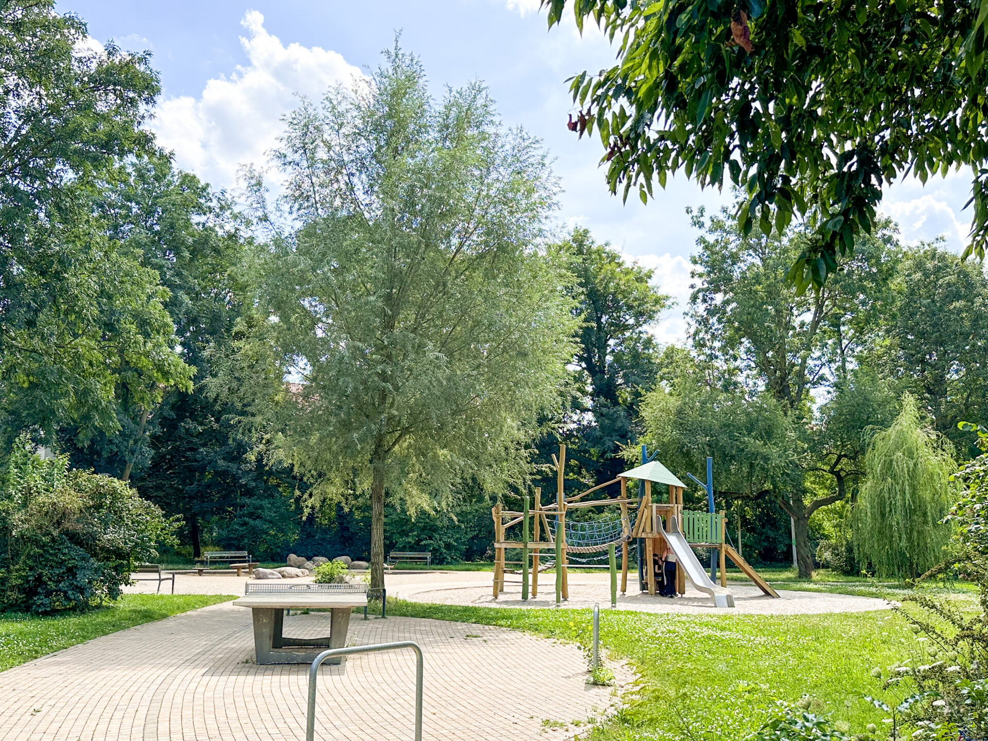 Spielplatz direkt vor der Tür