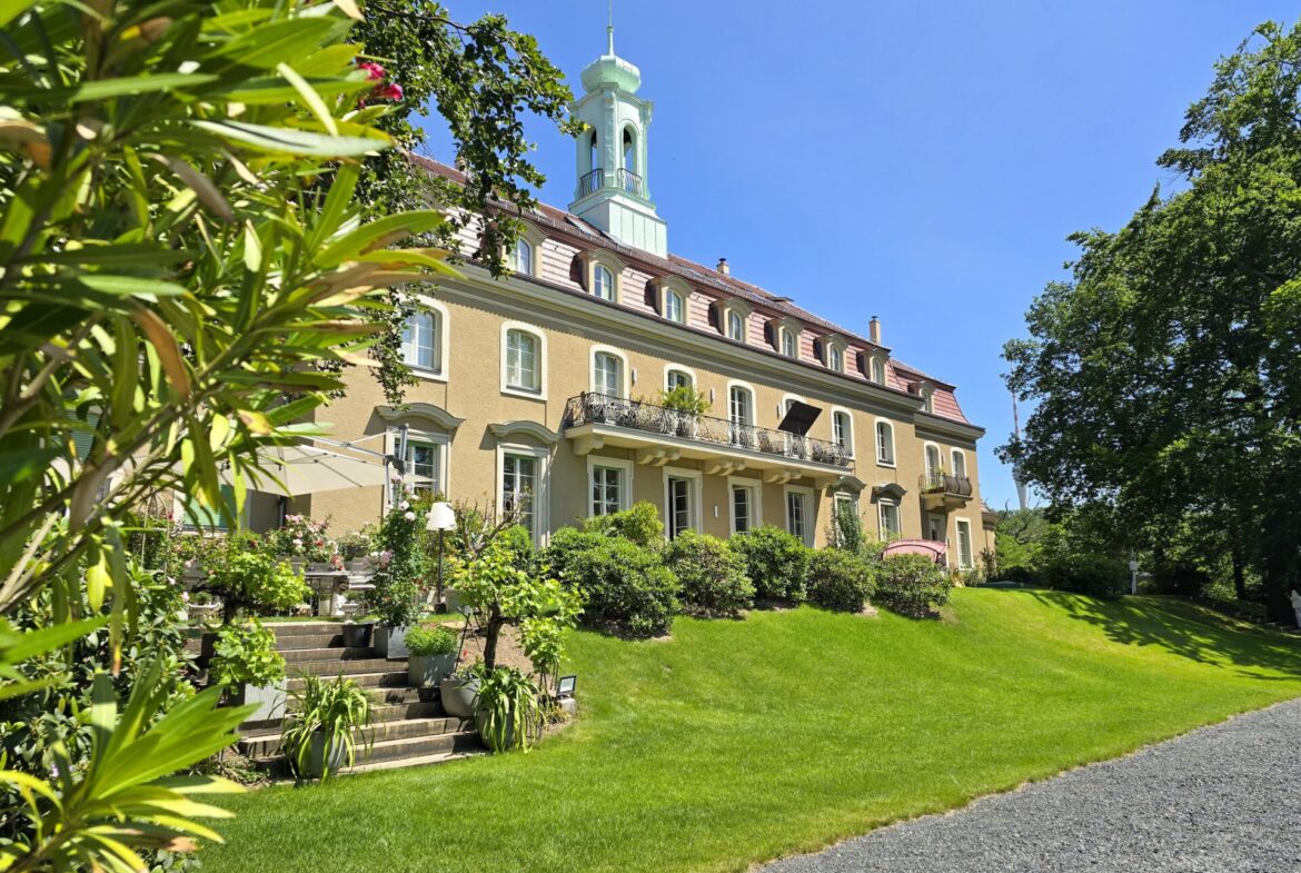 Schloss Wachwitz mit seinen Gärten