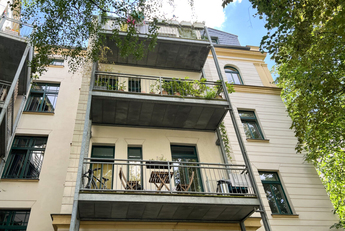 Großer Balkon zum Garten