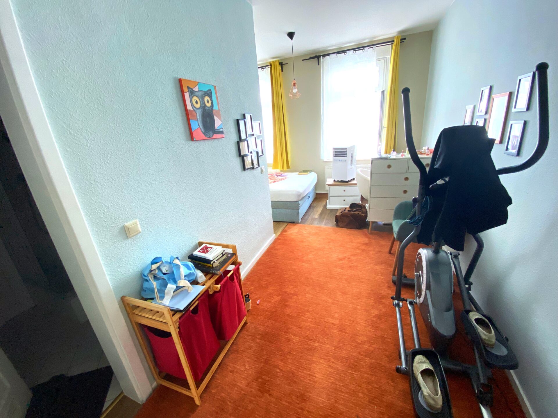 Schlafzimmer mit eigenem Bad (OG)