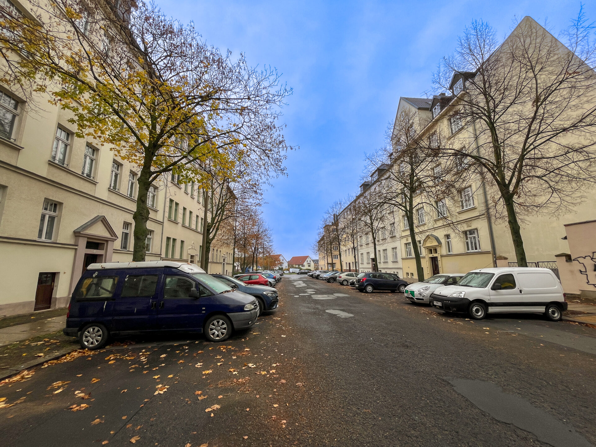 Blick zur Straße