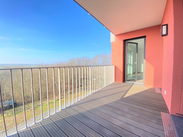 Großer Balkon mit tollem Blick