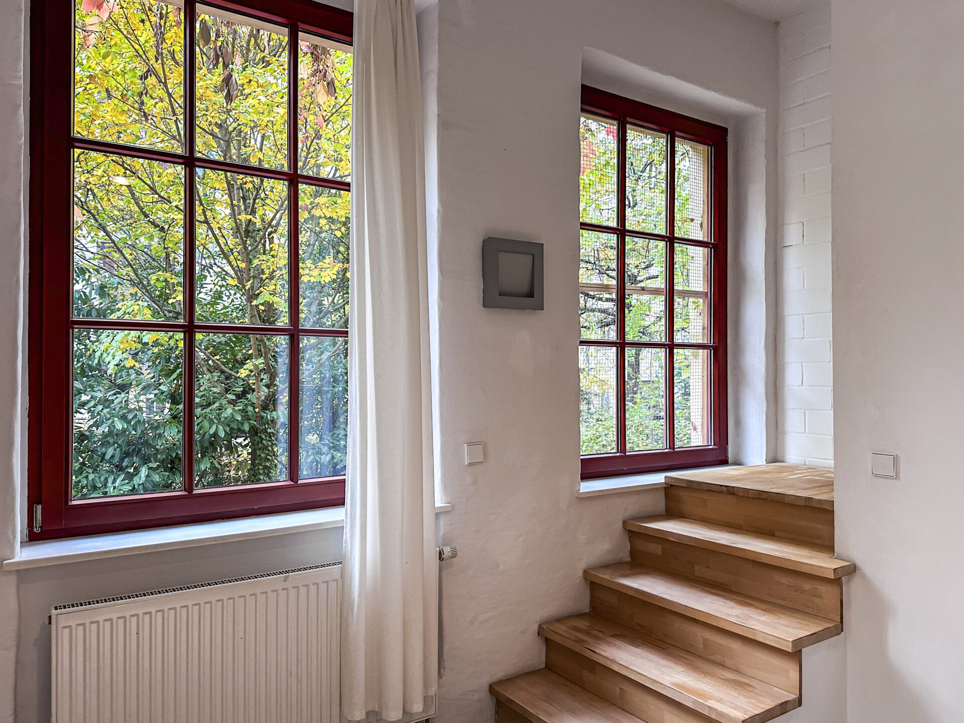 Riesige Fenster in der ganzen Wohnung