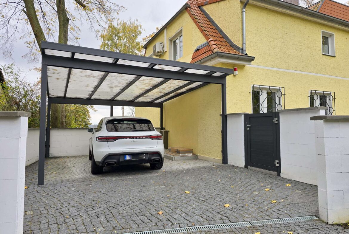 Carport