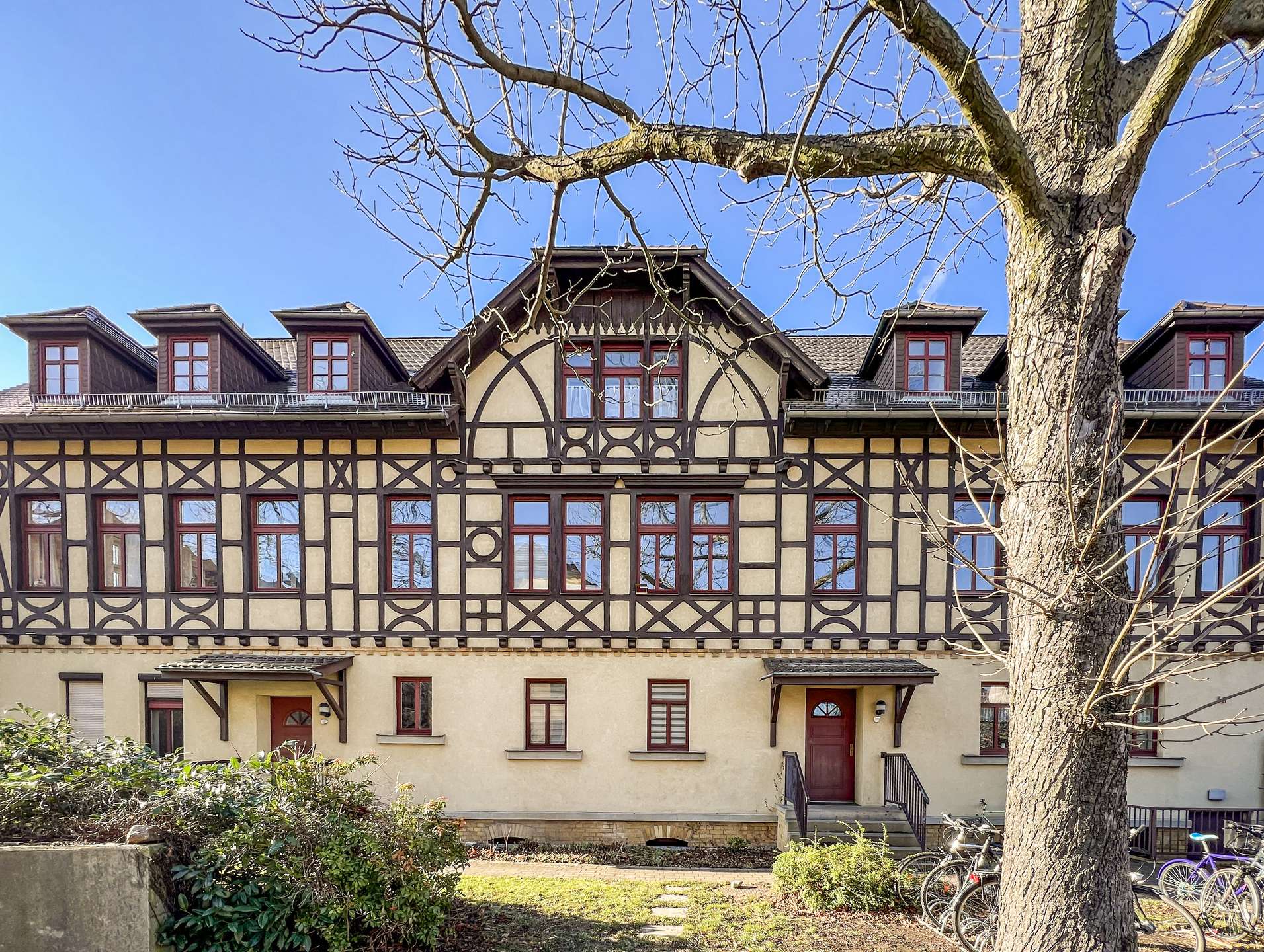 herrschaftliches Mehrfamilienhaus