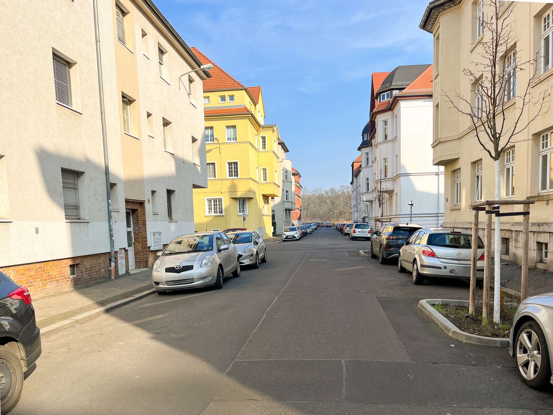 Blick zur Straße