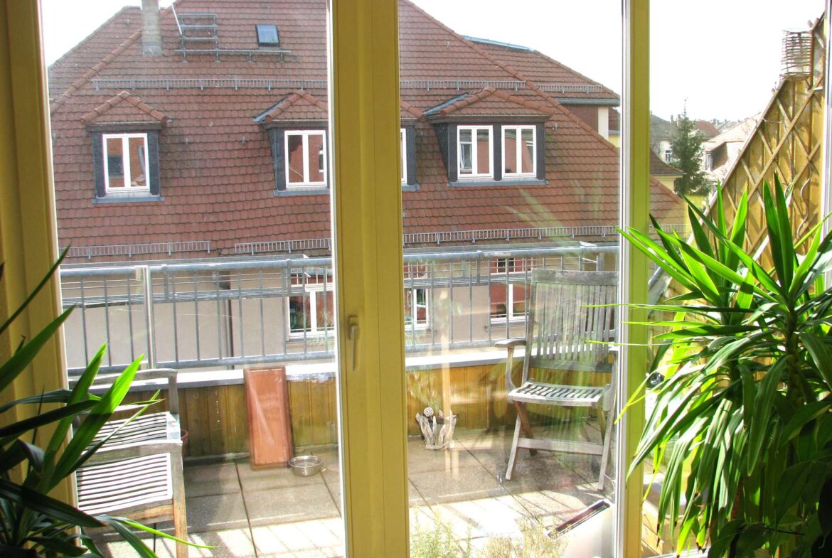 Blick Wohnzimmer zur Terrasse