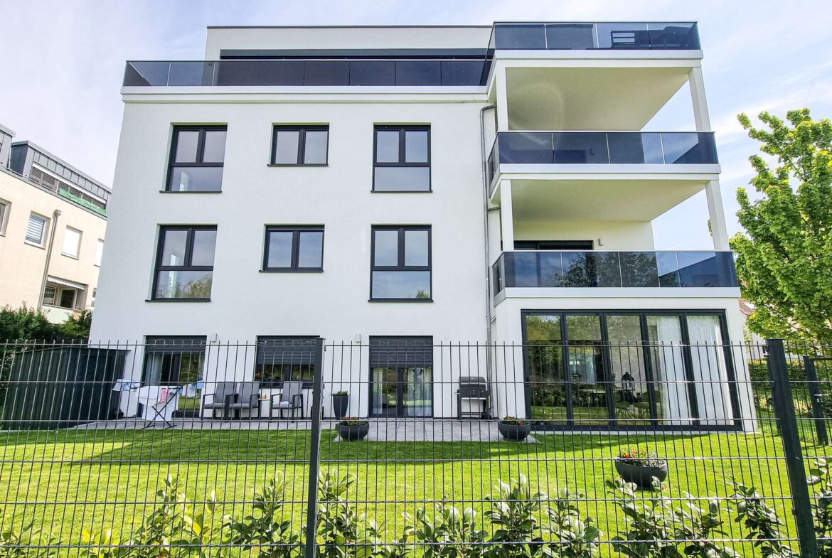 Gebäuderückseite