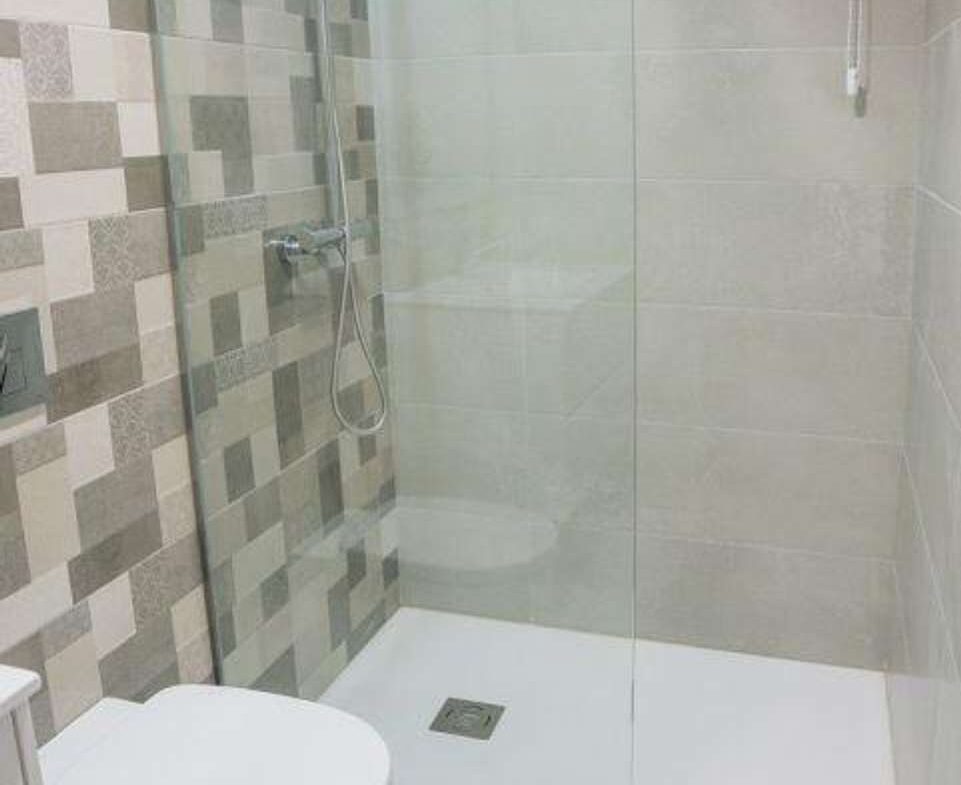 Bad mit Dusche