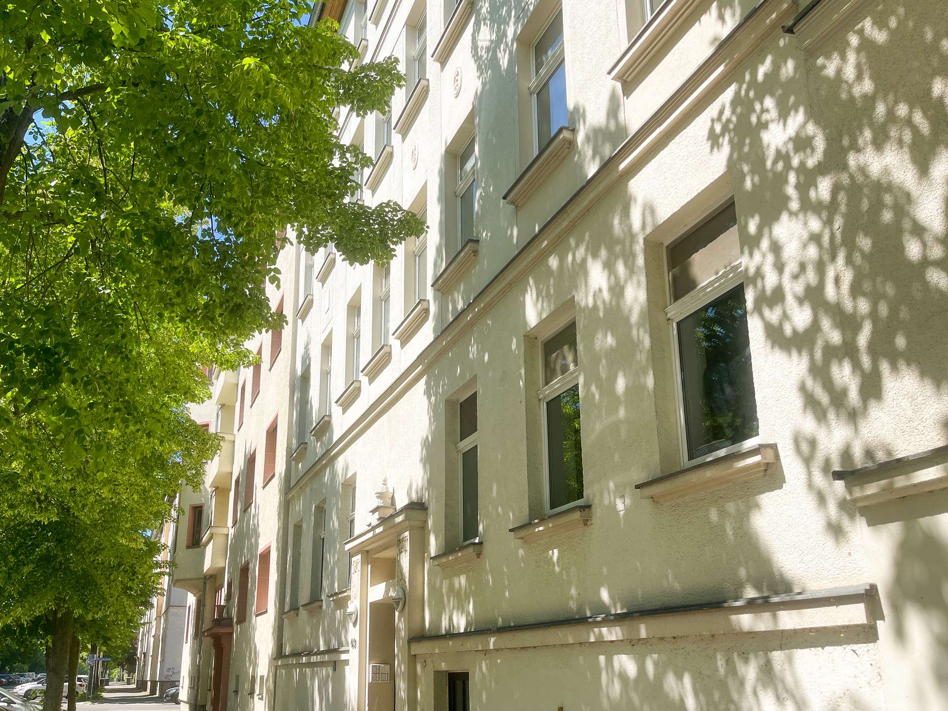 seitliche Hausansicht