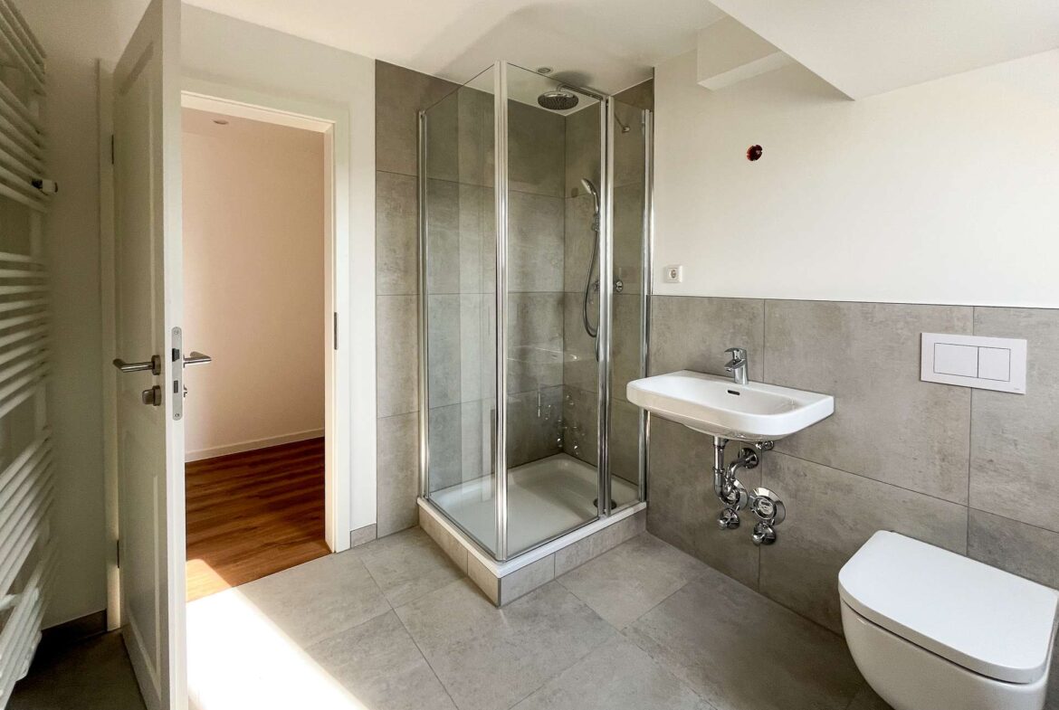 Bad mit Dusche