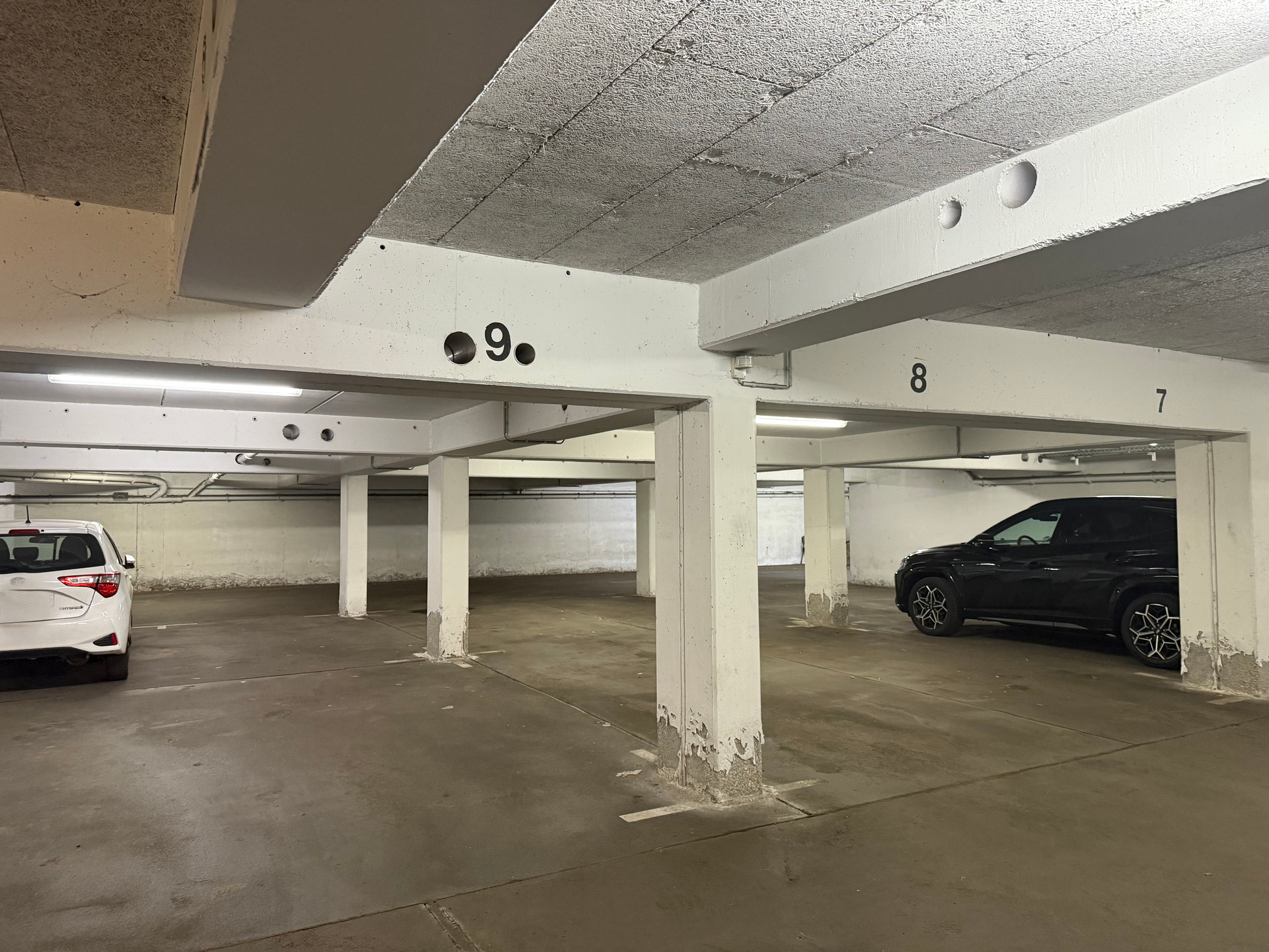 Tiefgaragenstellplatz