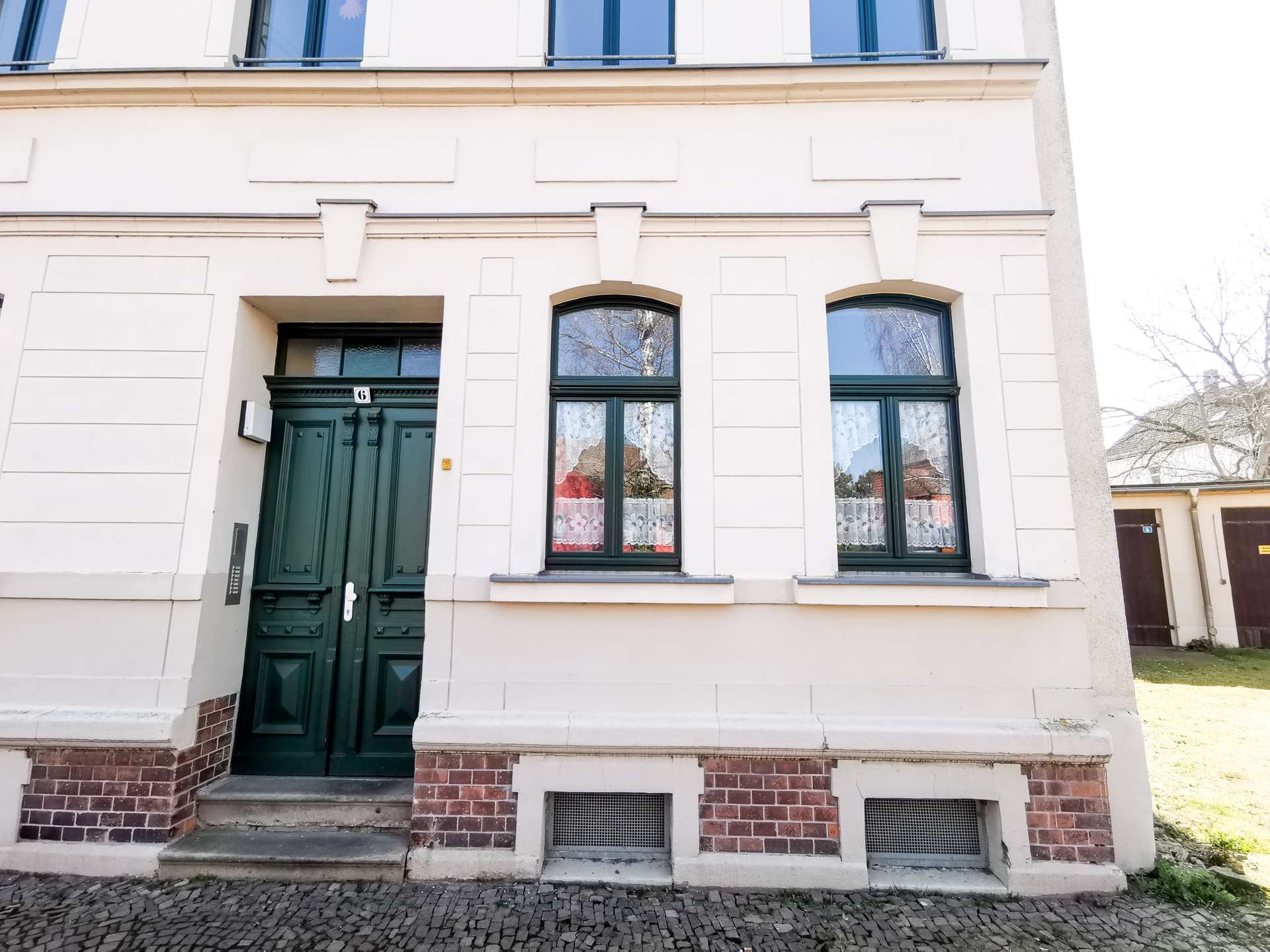 Hausasicht Wohnung