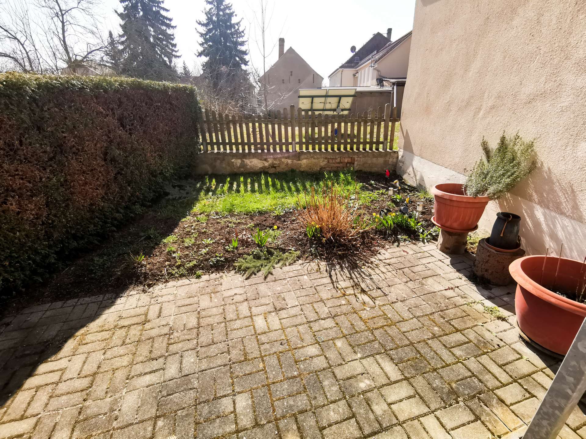Terrasse mit Grünfäche
