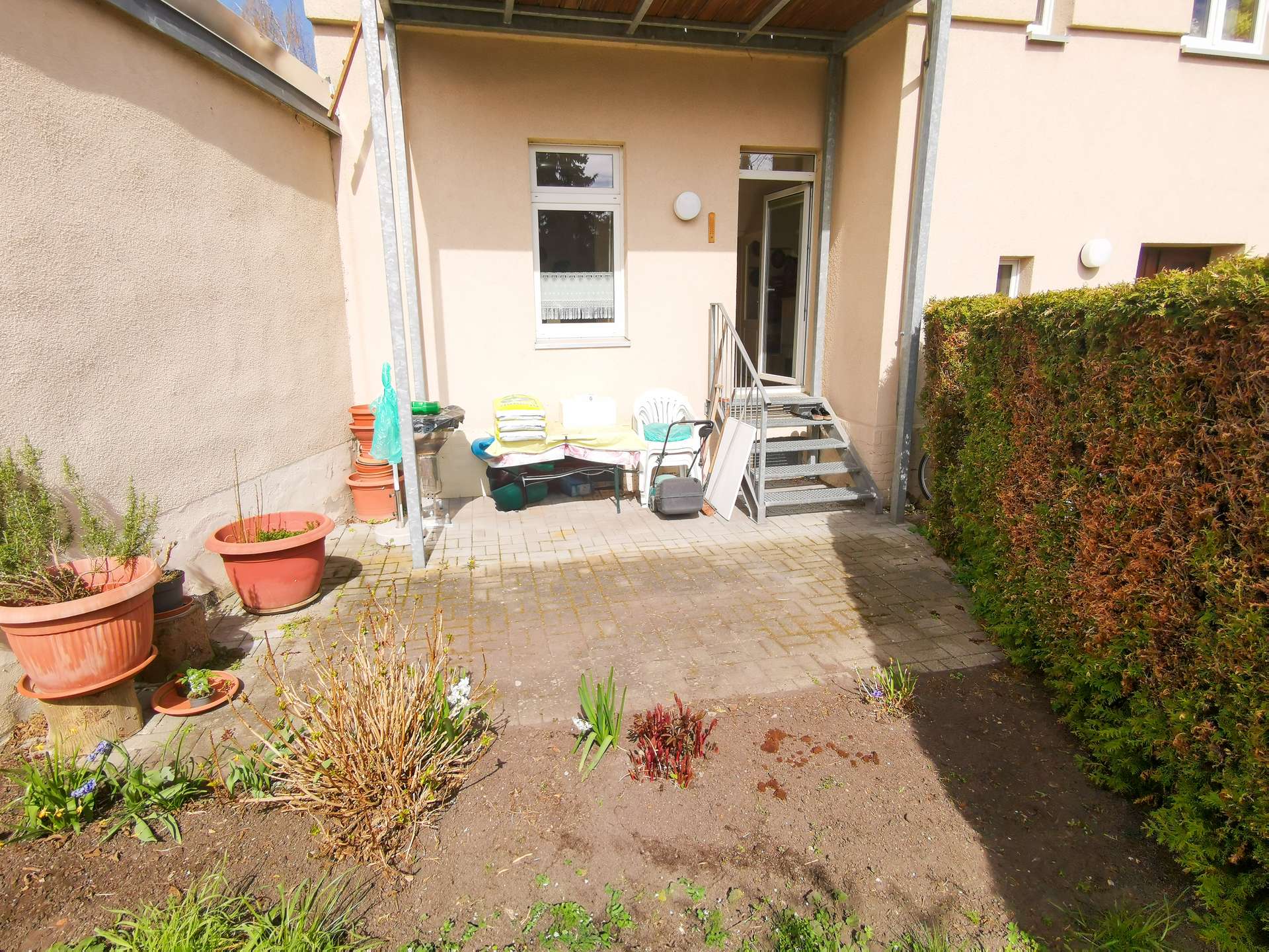 Sonnige Terrasse