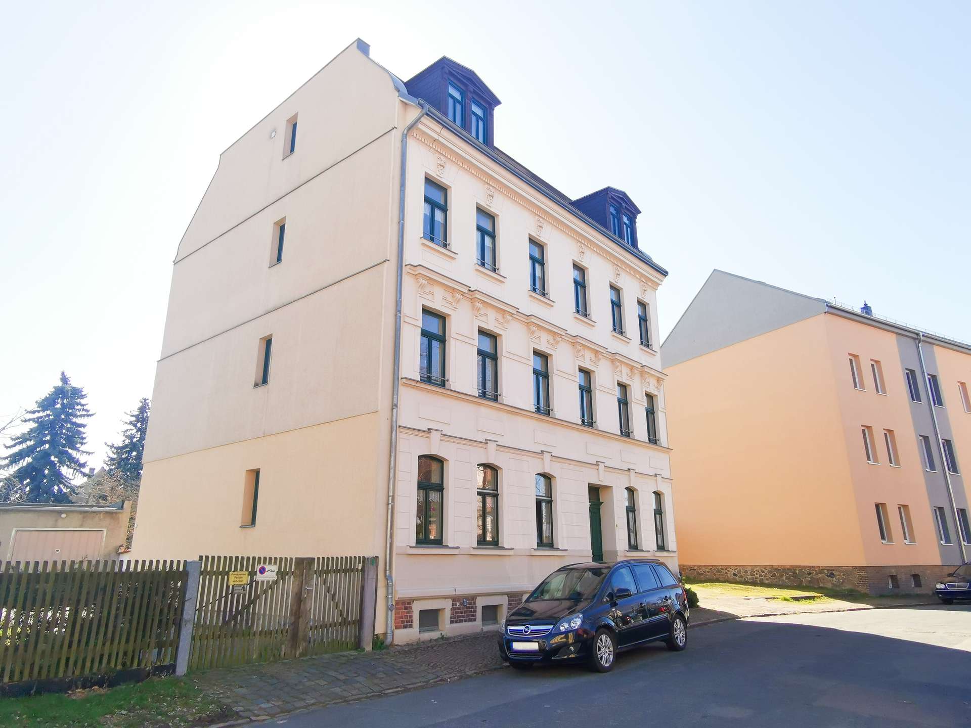 Hausansicht seitlich