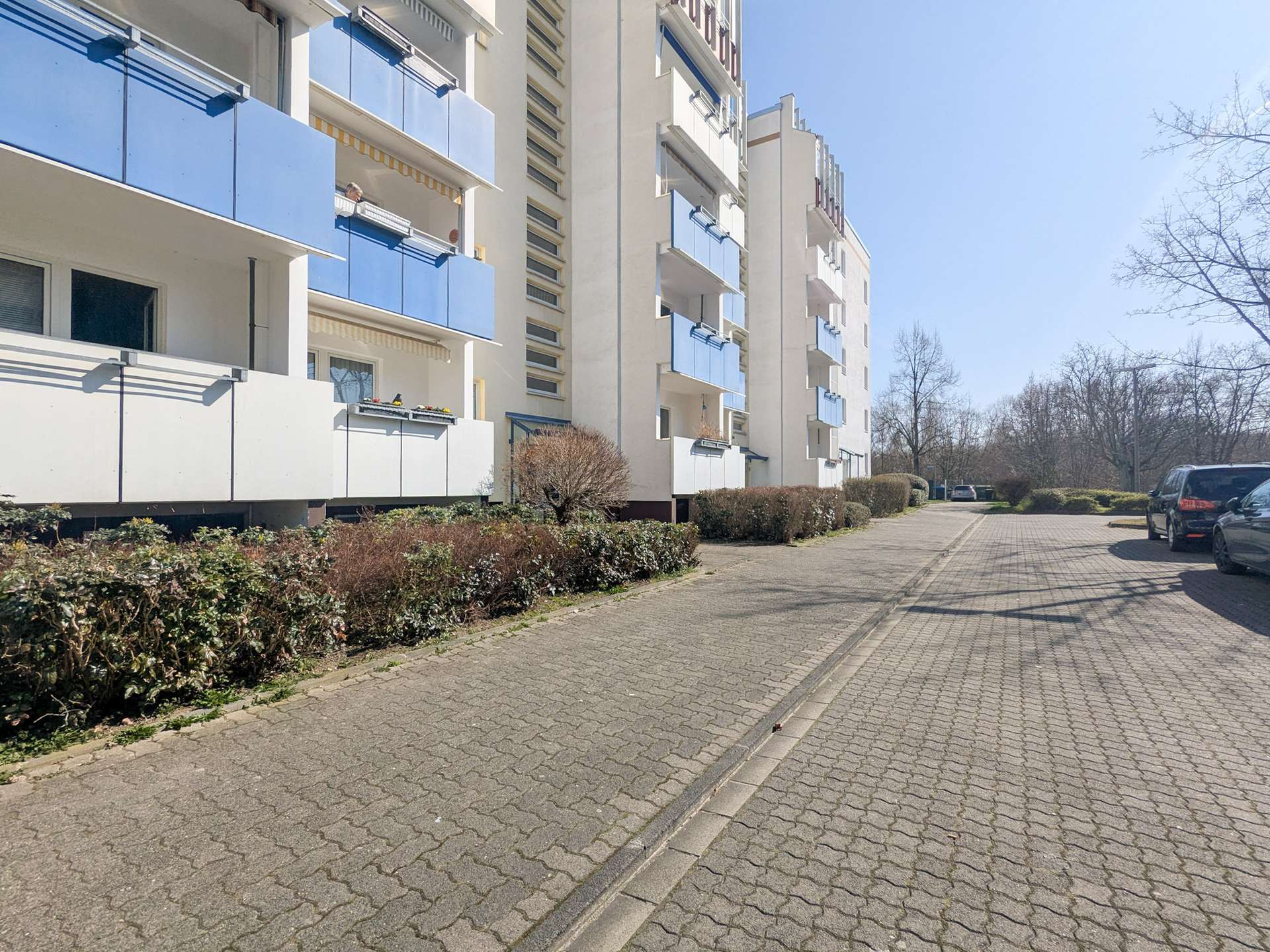 Straße vor dem Haus
