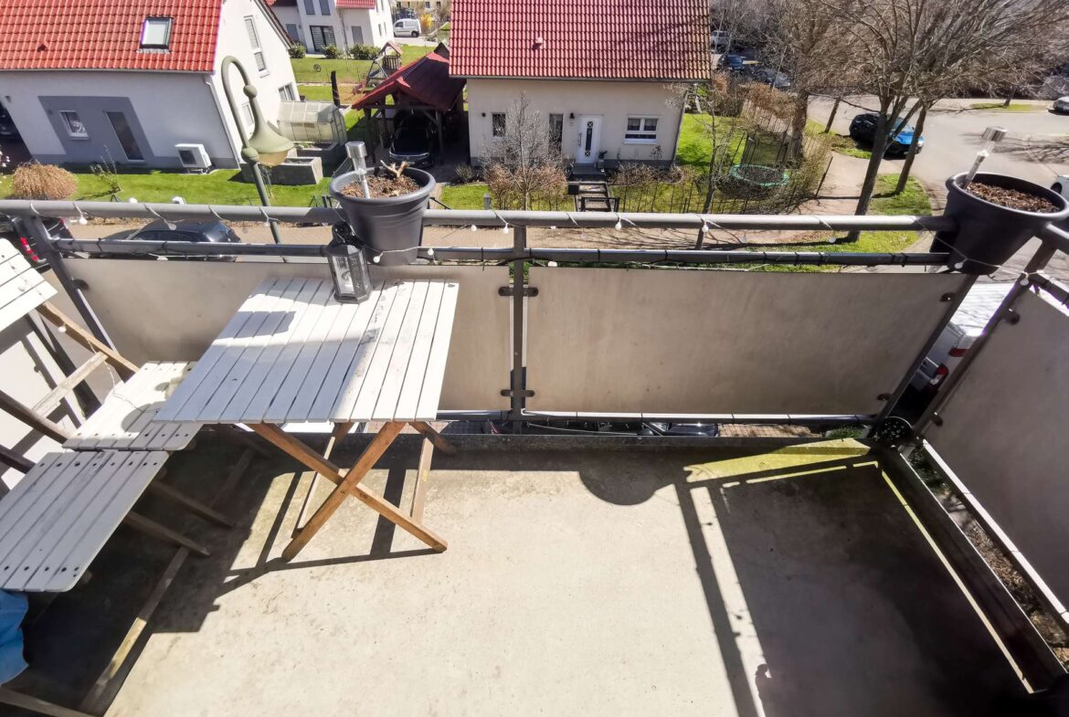 Sonniger Balkon