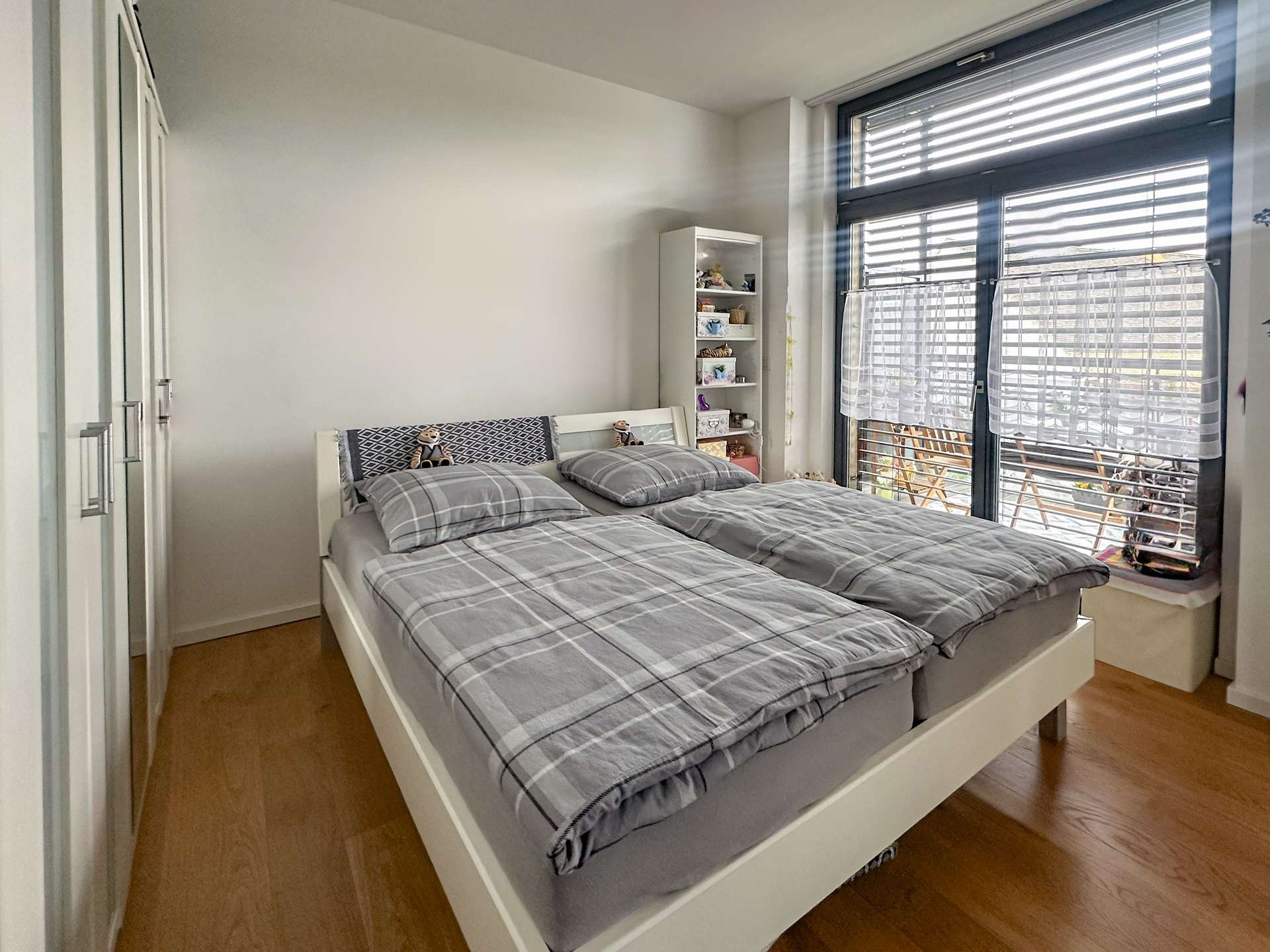 Geräumiges Schlafzimmer