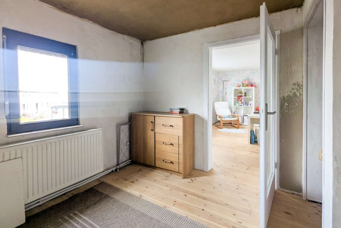 OG Tür zum Wohnzimmer