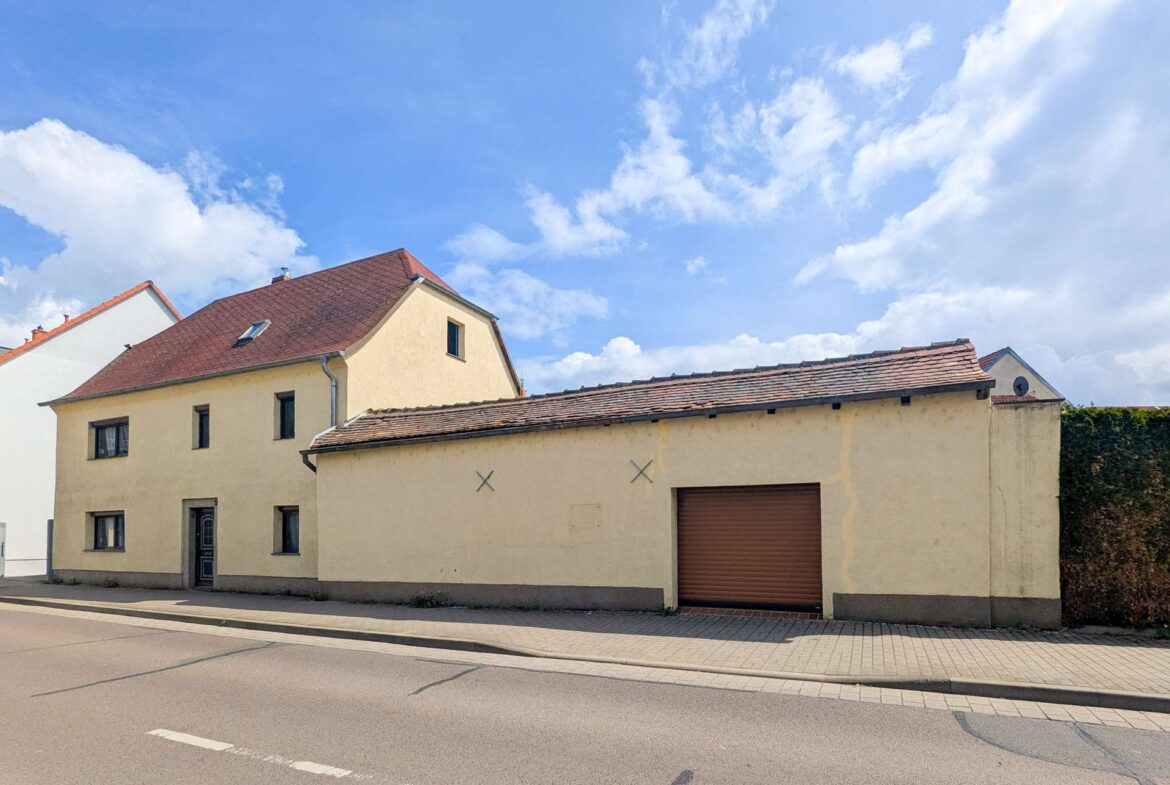 Straßenansicht