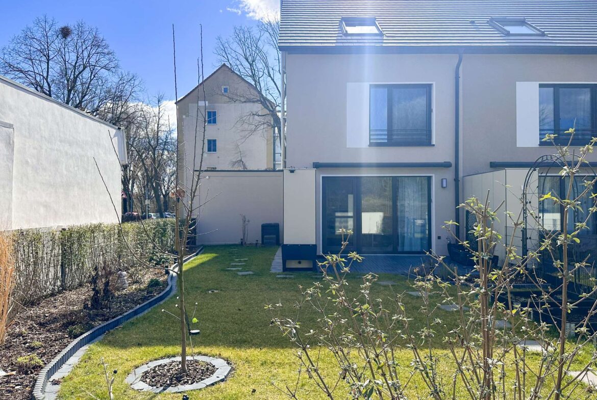 Haus- und Gartenansicht