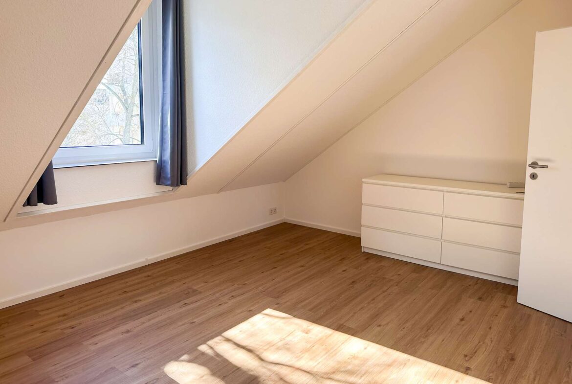 Schlafzimmer 4