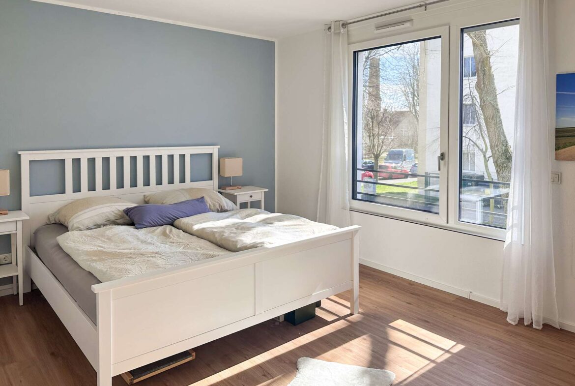 Schlafzimmer 1