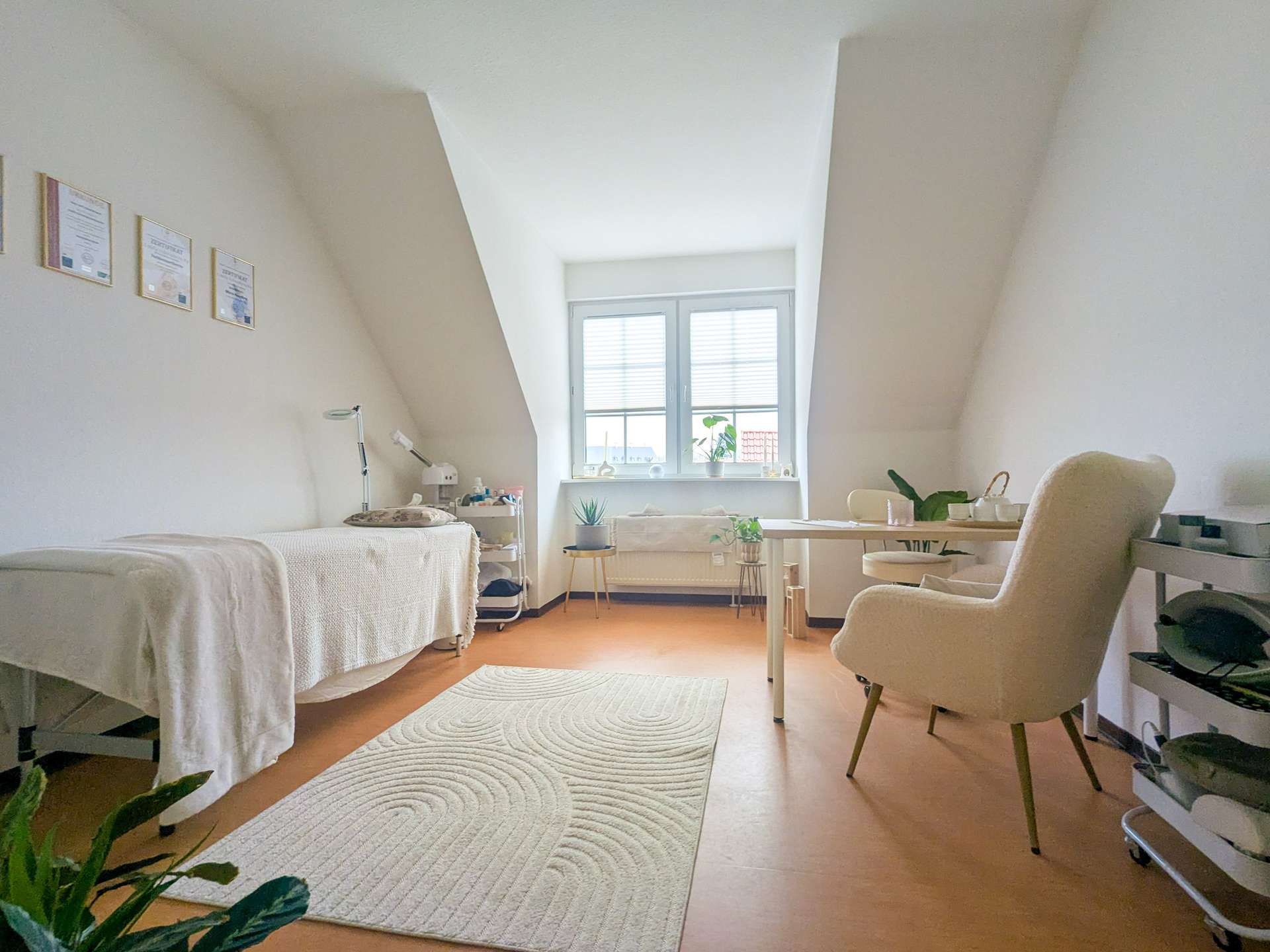 Haus 33_DG_GE08_Raum2