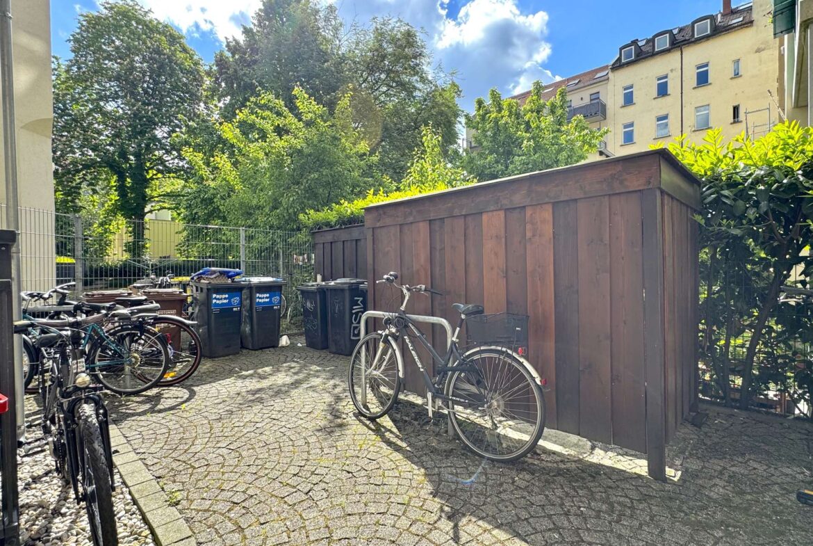 Innenhof mit Möglichkeit zum Fahrräder abstellen