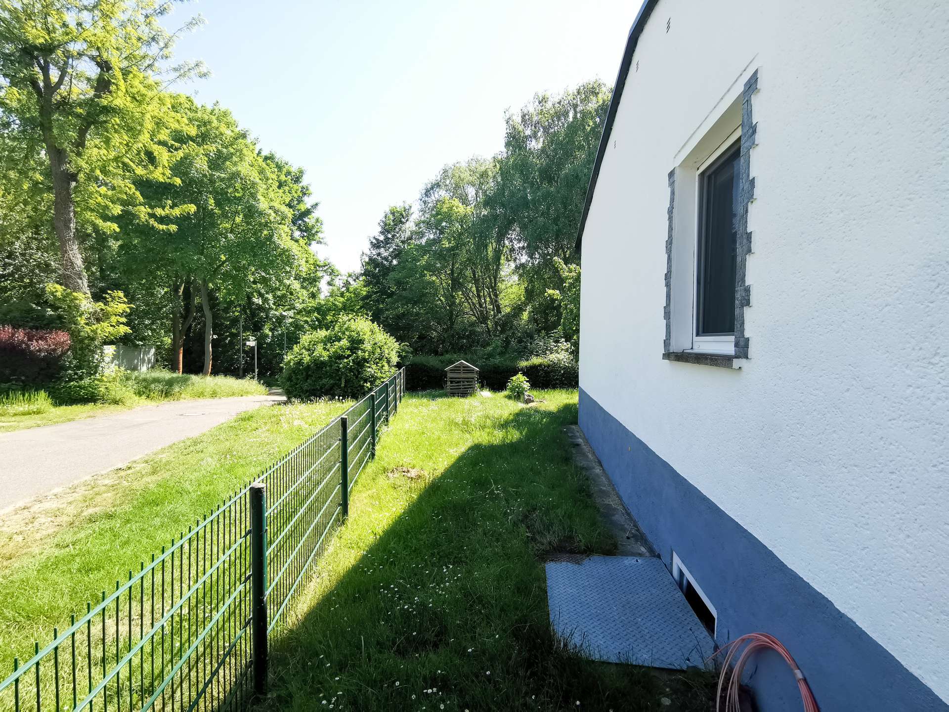 Hausansicht seitlich