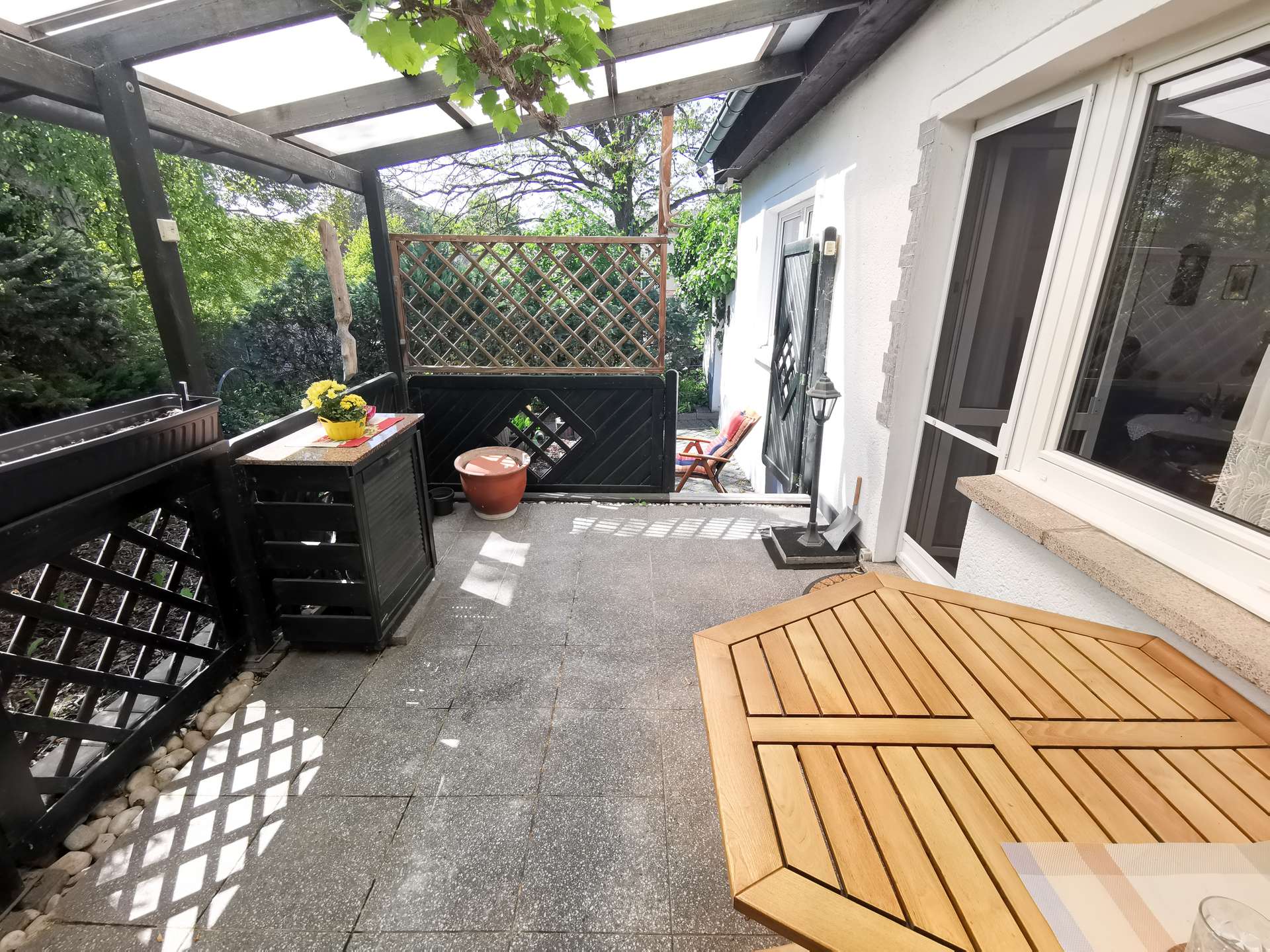 Großzügige Terrasse