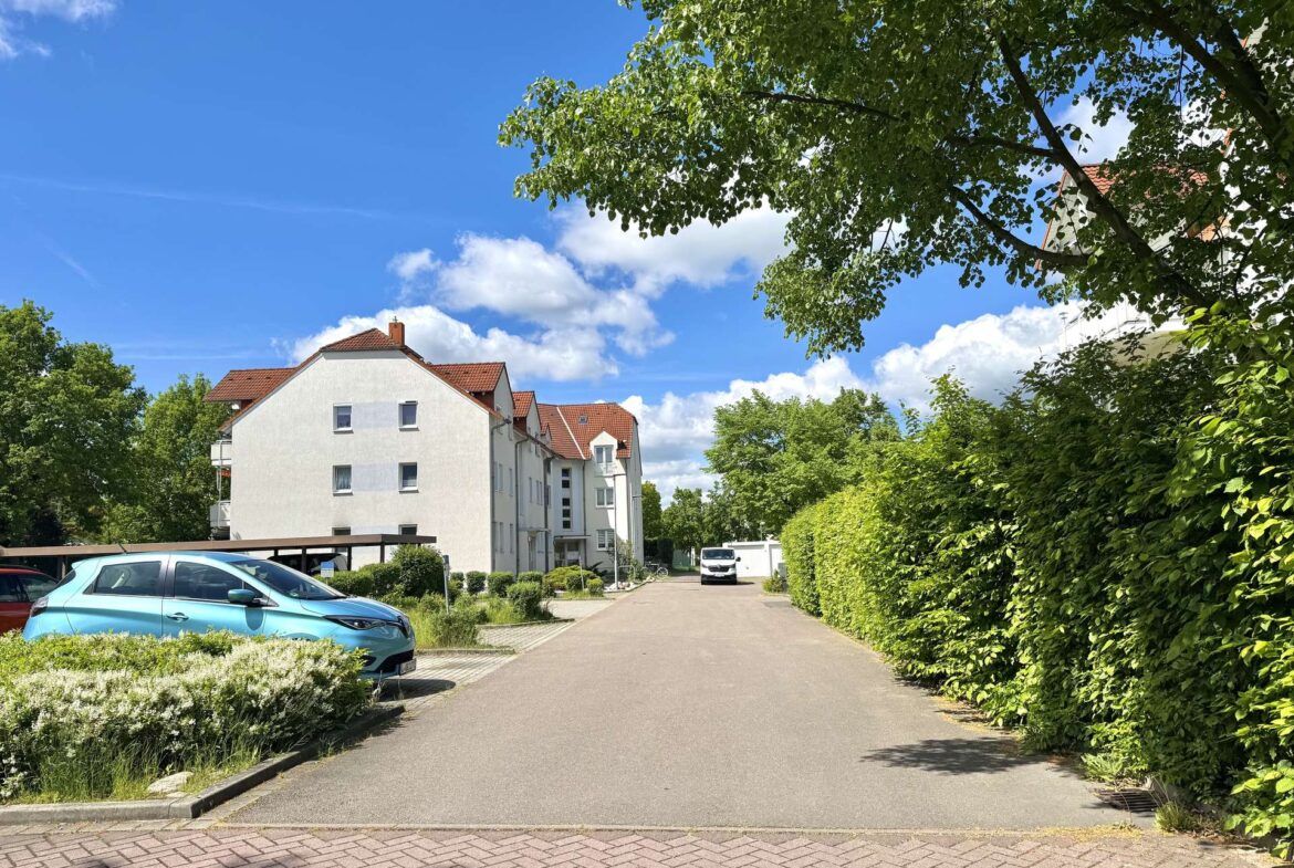 Zufahrt zum Mietshaus