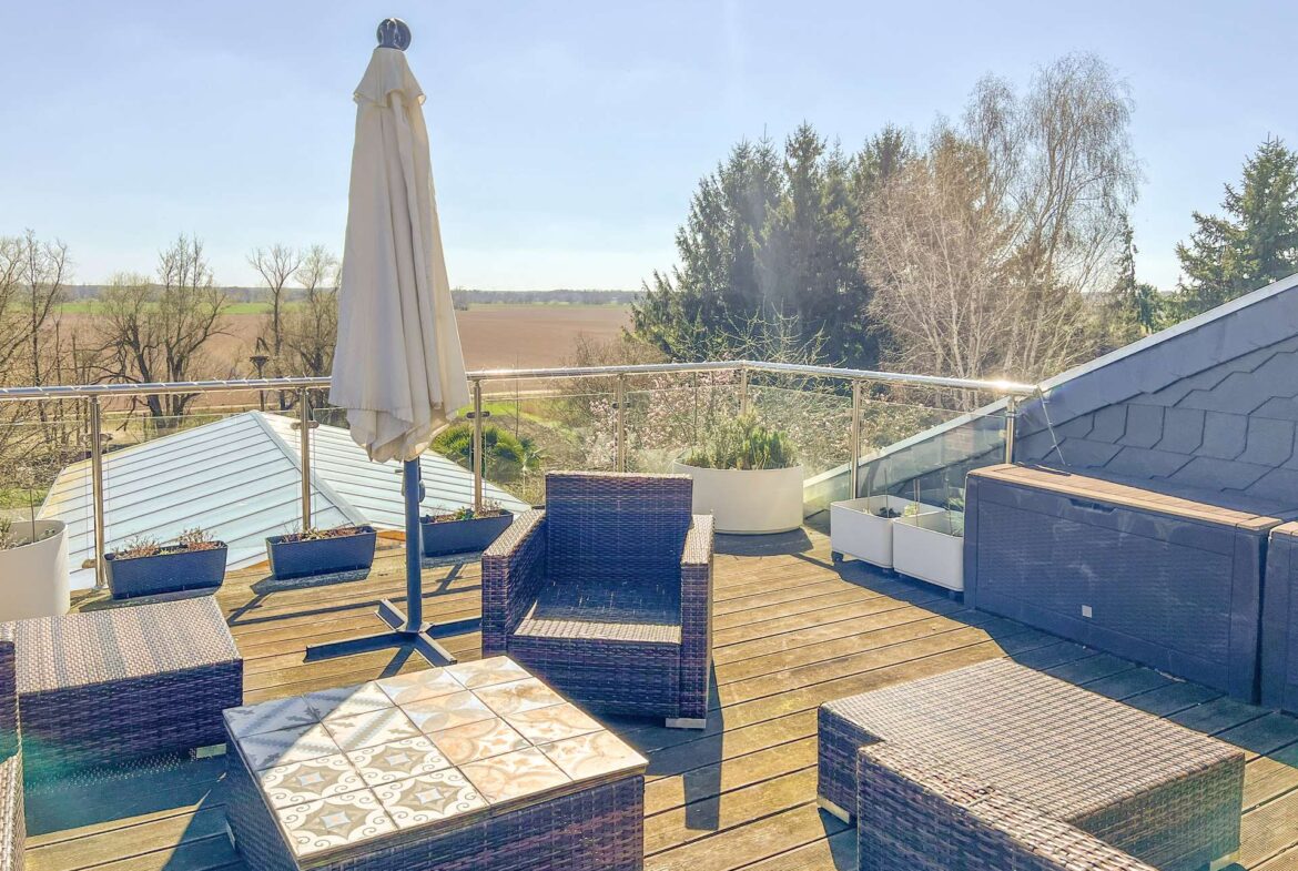 Terrasse mit Feldblick