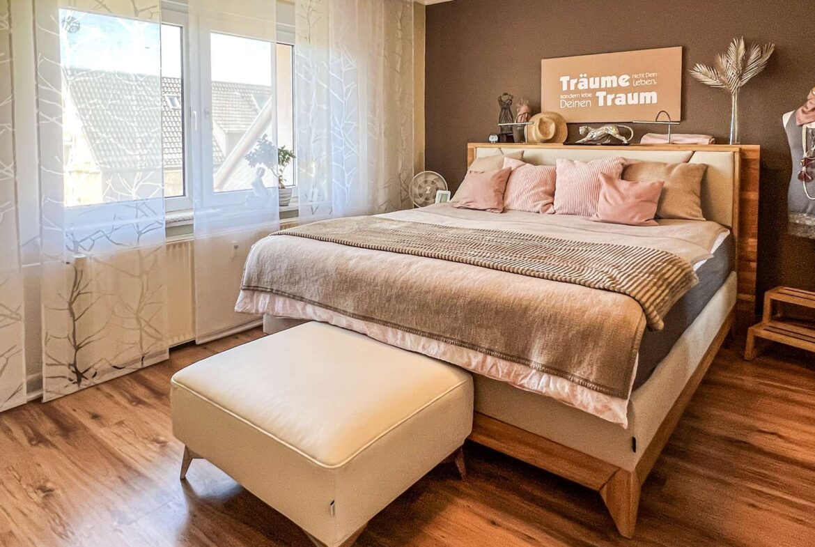 Schlafzimmer OG