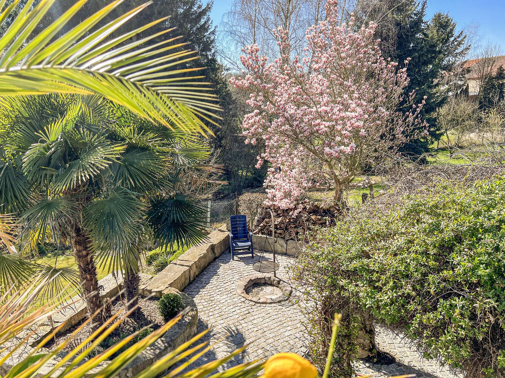Blick aus dem Poolhaus
