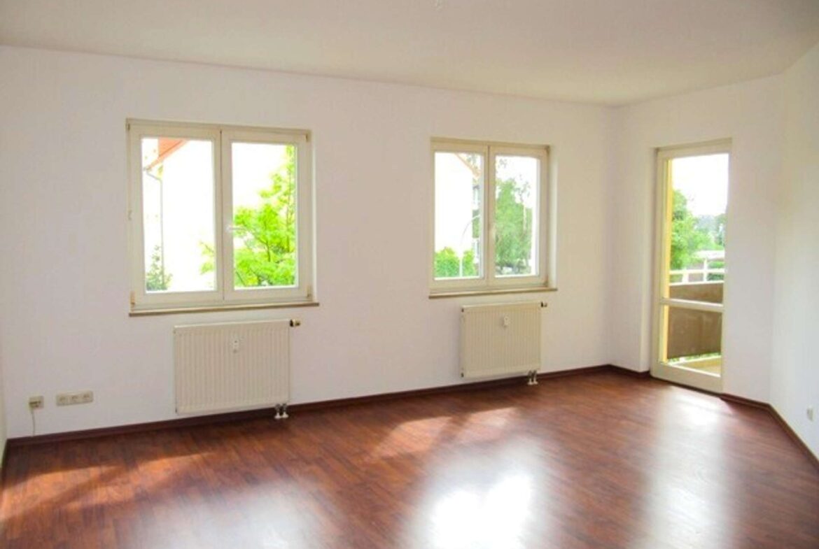 Lichtdurchflutetes Wohnzimmer