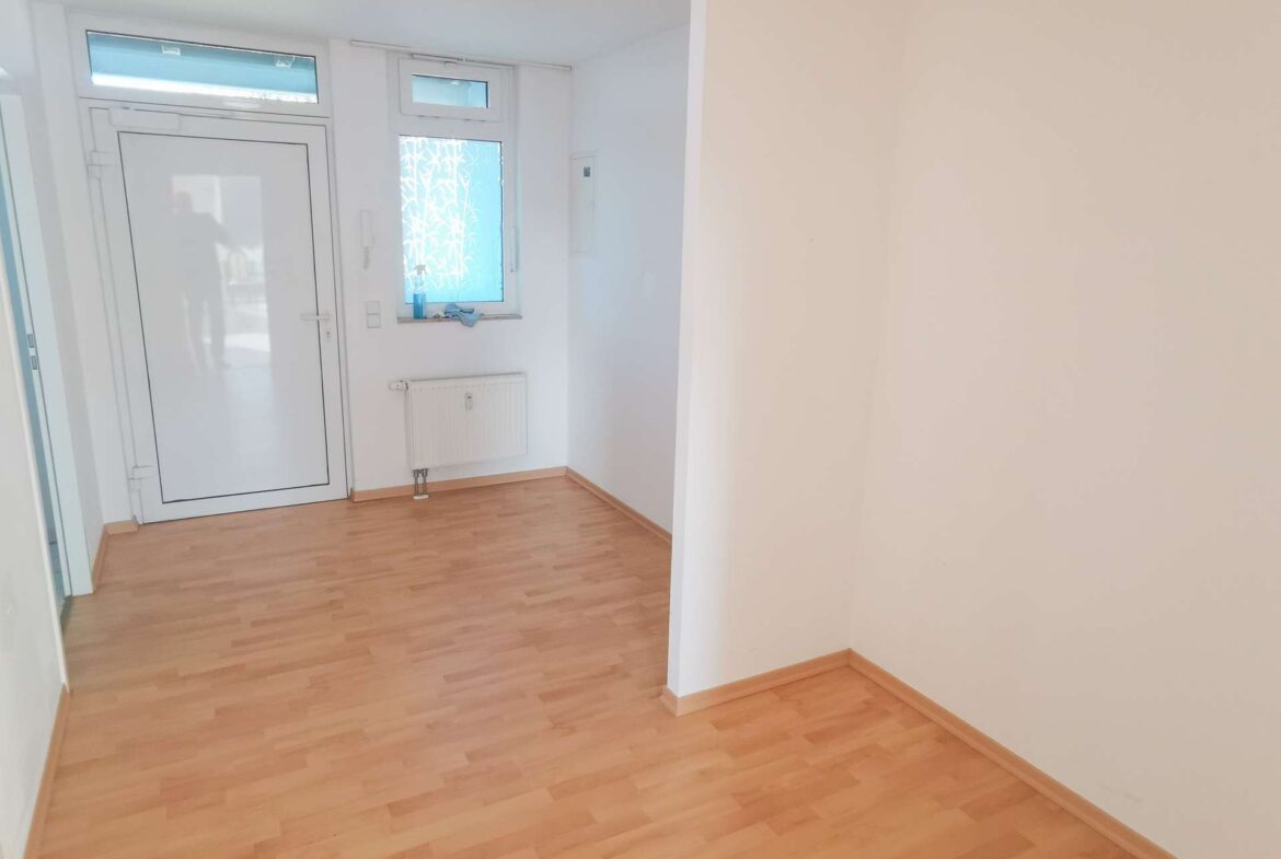 Flur: Platz für Gehhilfe WE 51