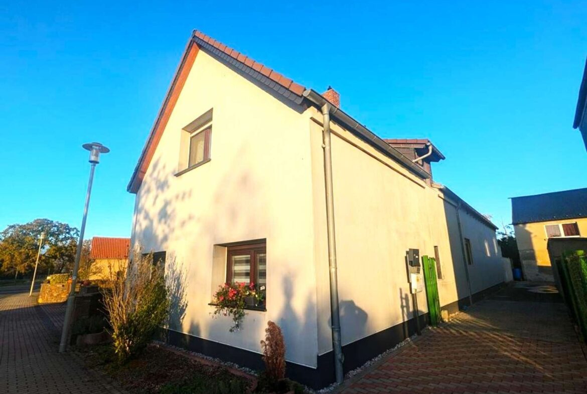 Straßenansicht
