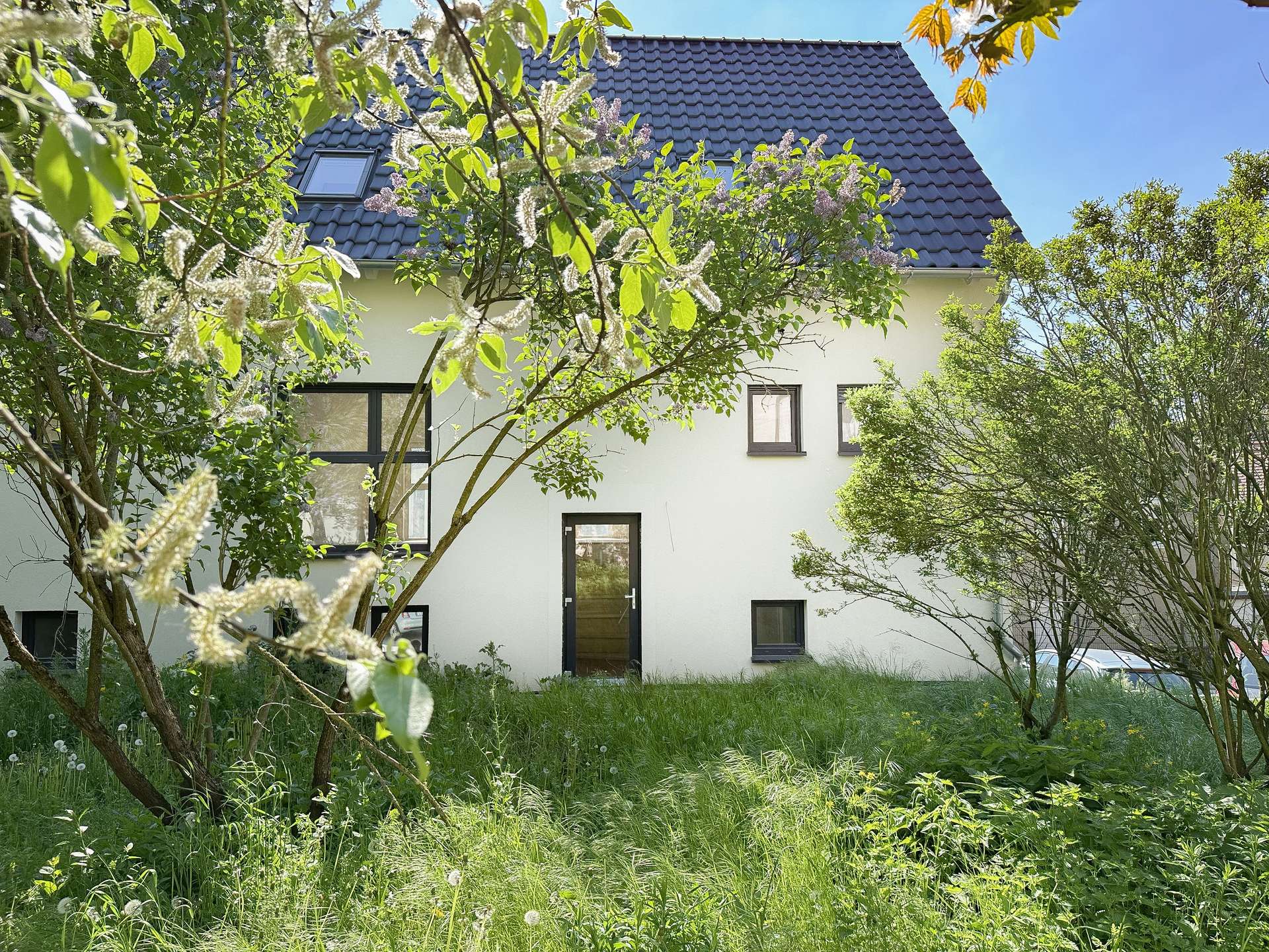 Schönes Haus mit eigenem Garten