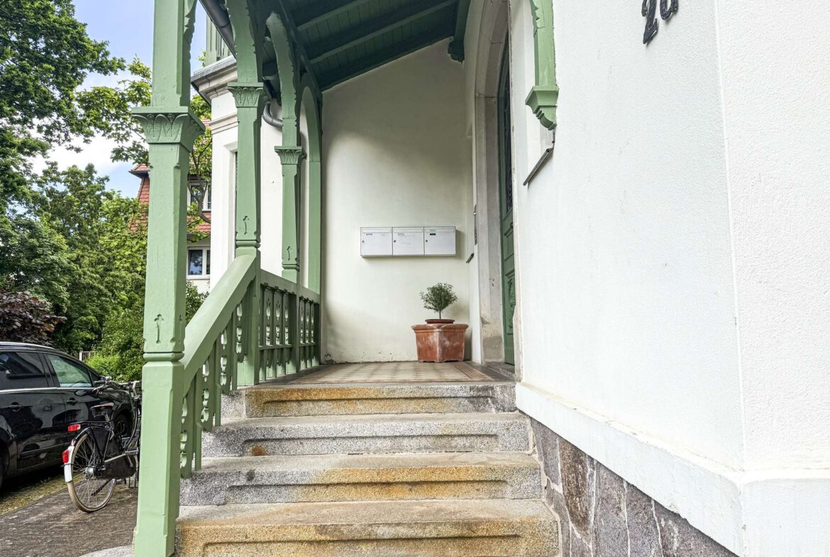 Treppenaufgang zum Hauseingang