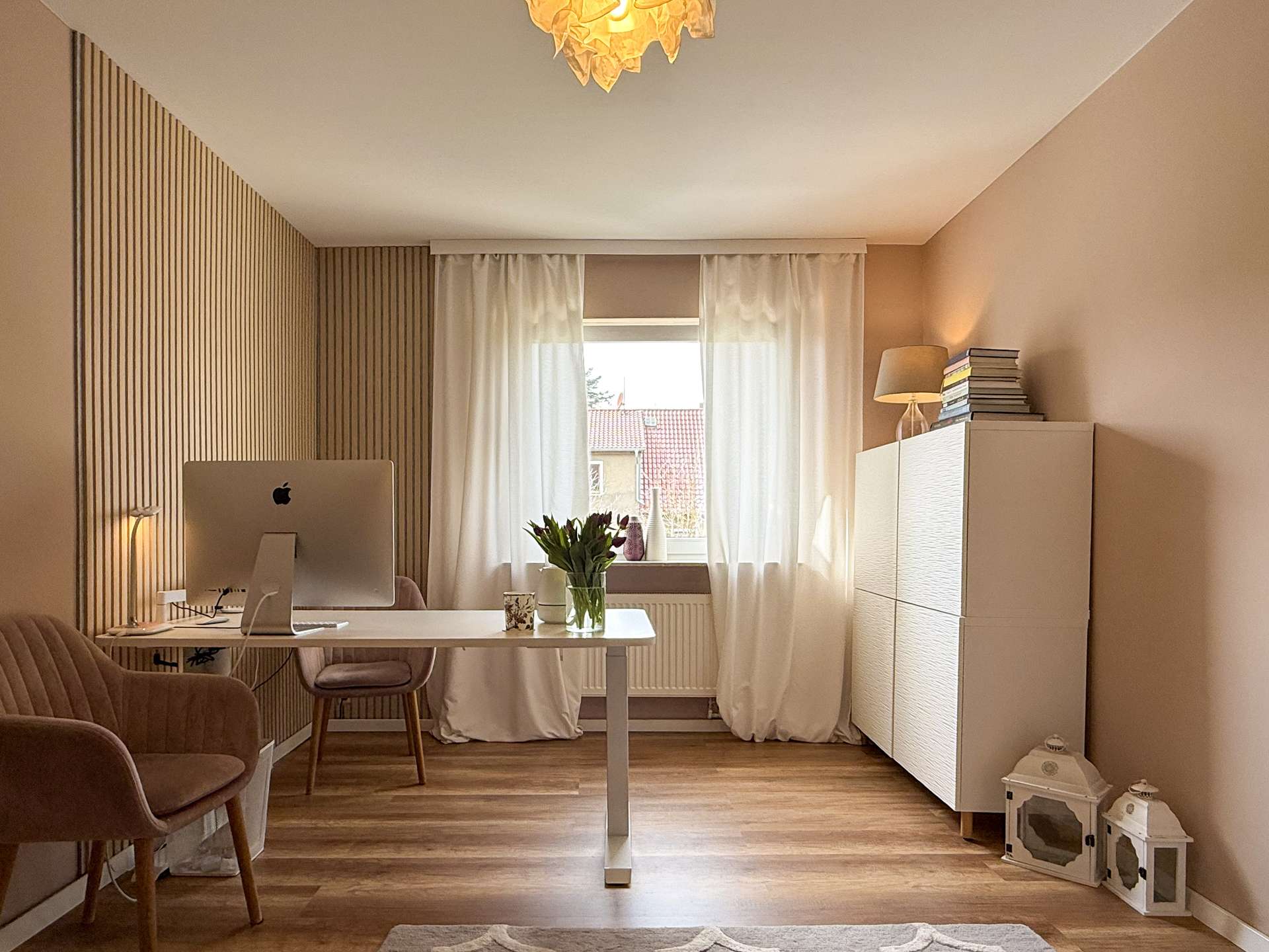Arbeits- oder Schlafzimmer