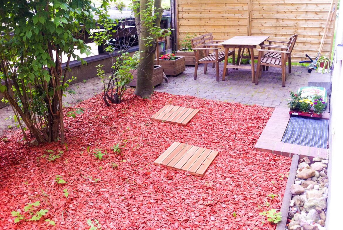 Terrasse im EG rechts