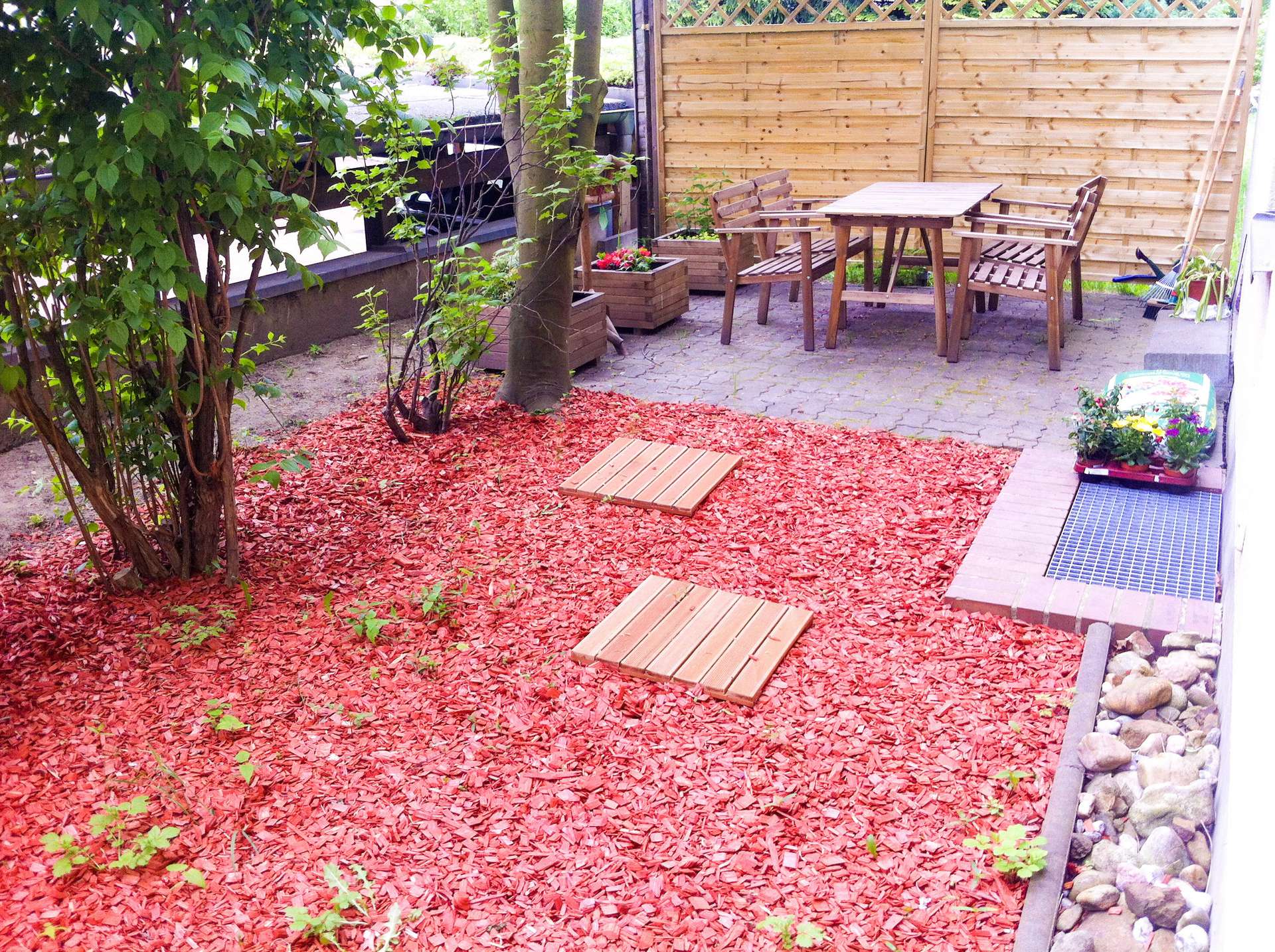 Terrasse im EG rechts