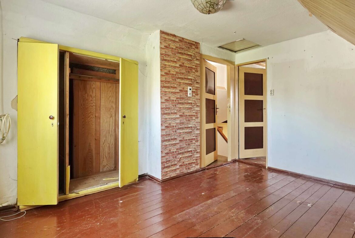 Einbauschrank