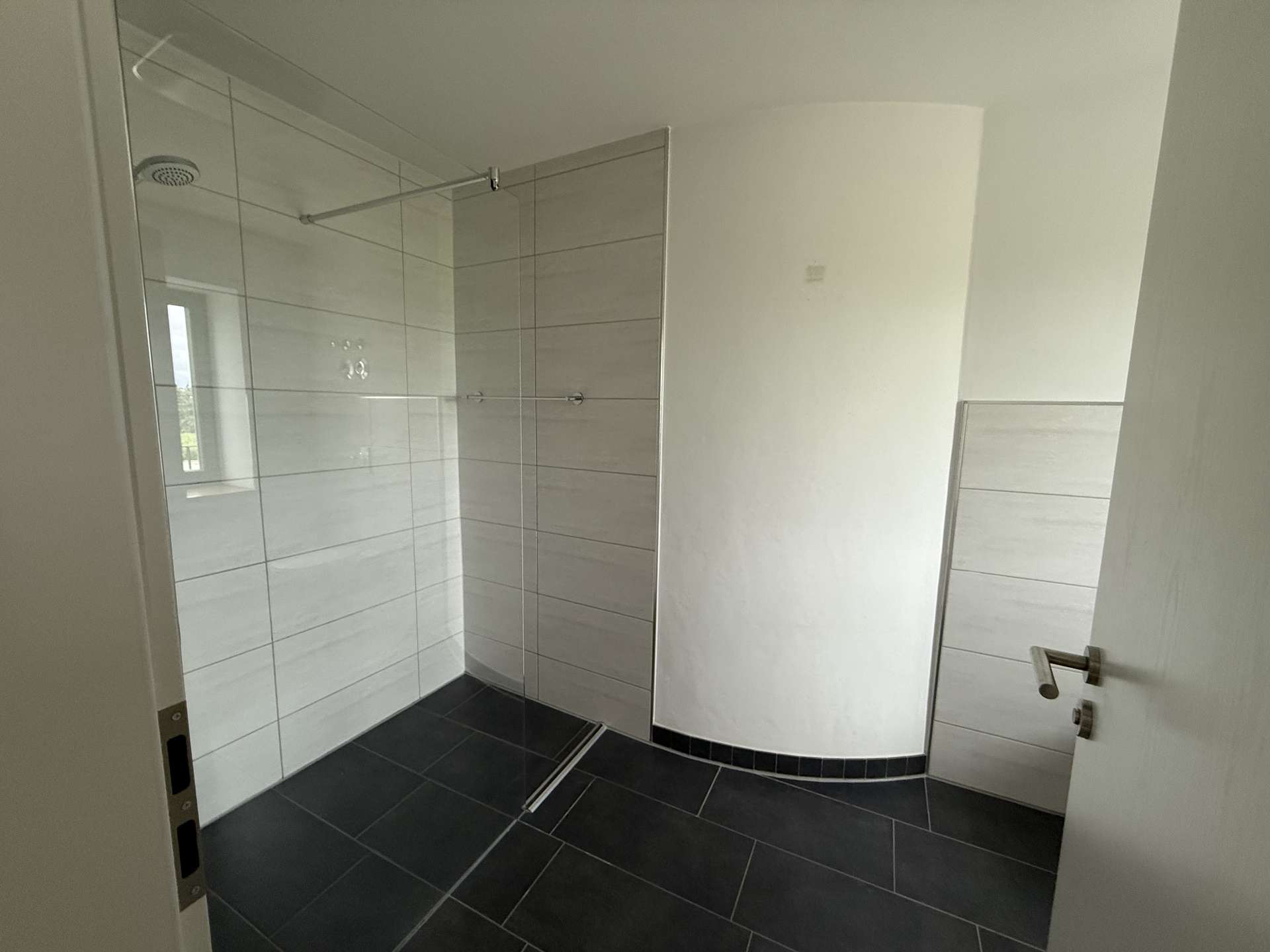 Tageslichtbad mit Dusche