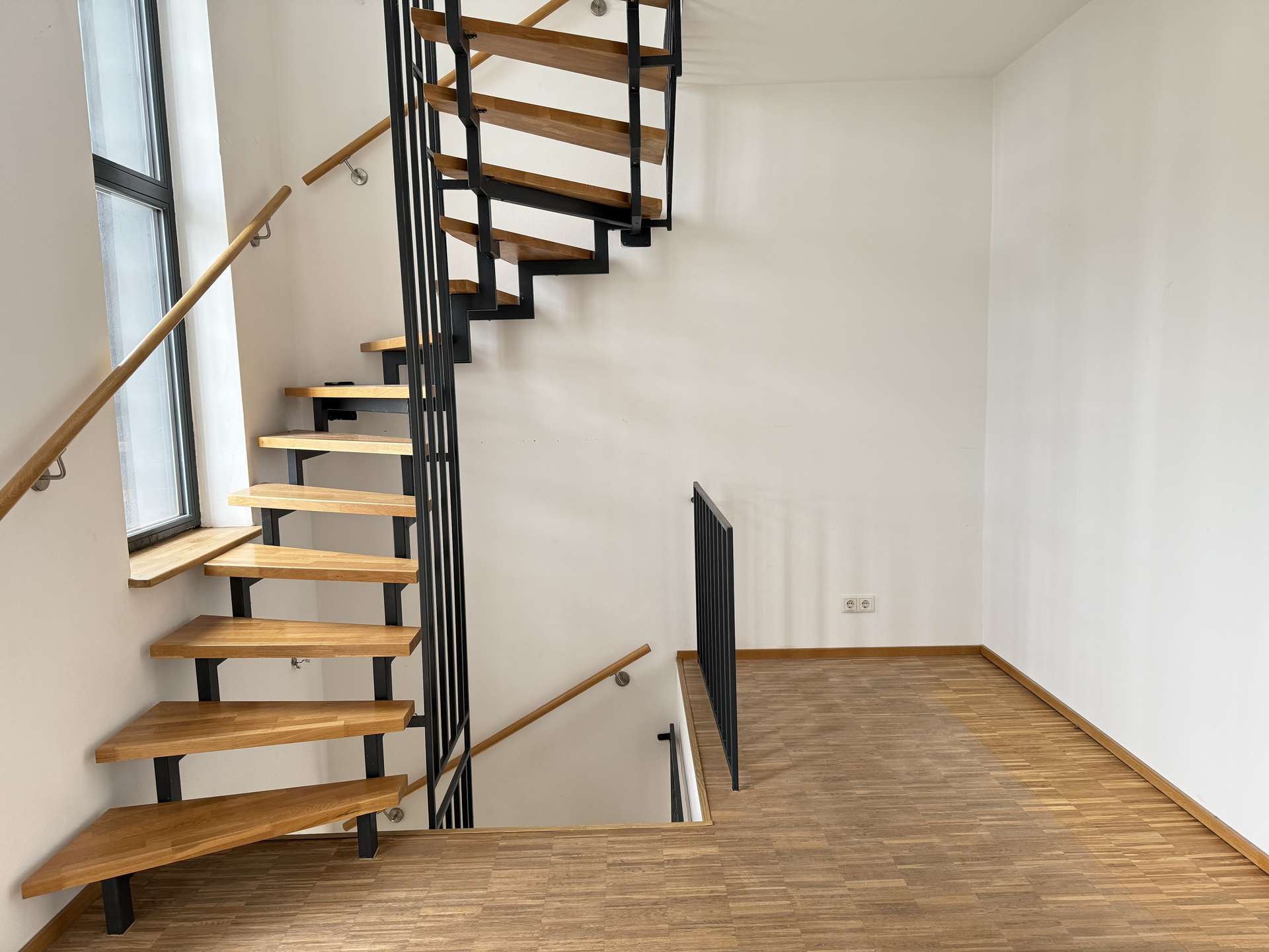 Treppenaufgang zur oberen Ebene