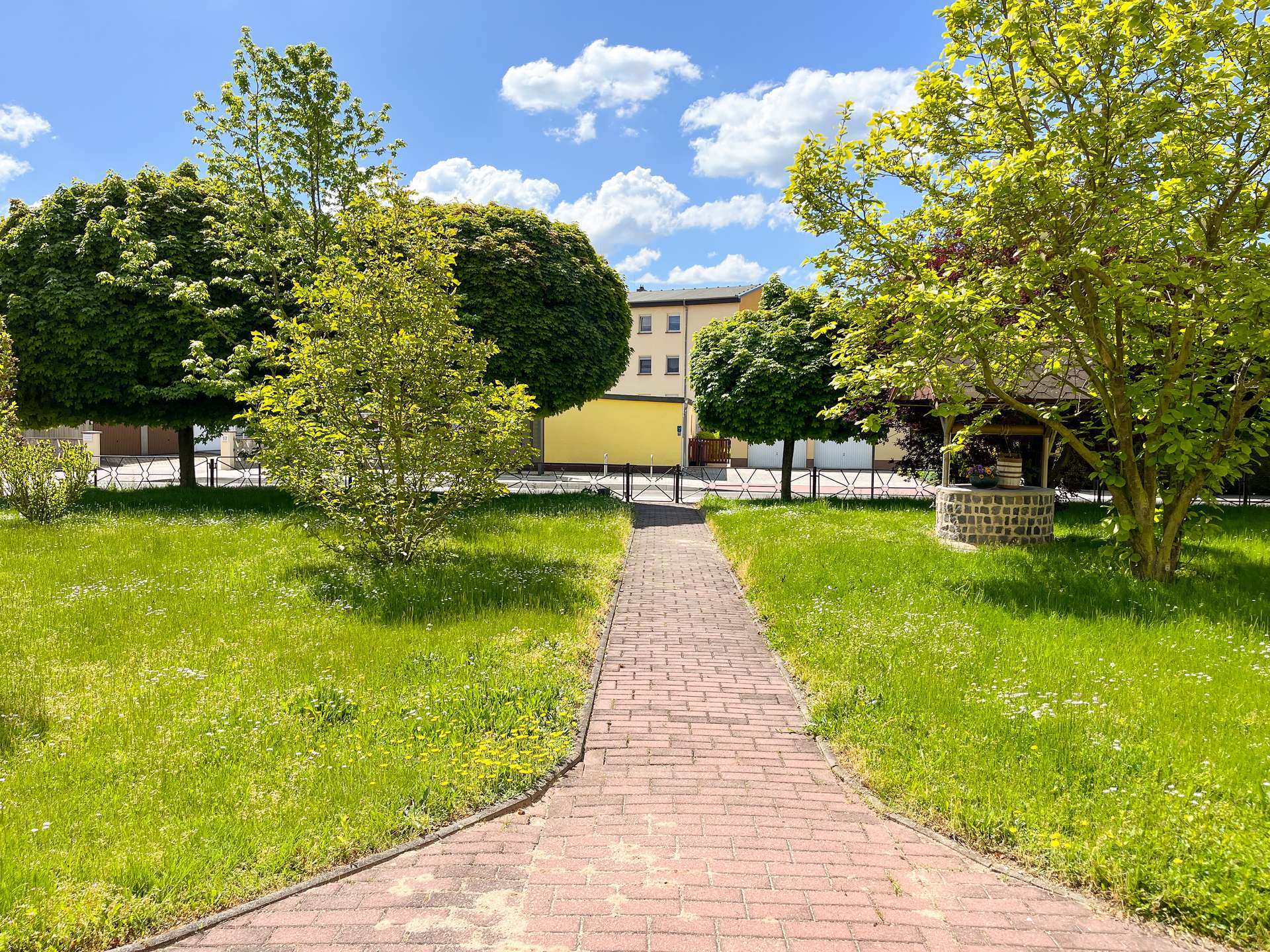 Weg zum Haus
