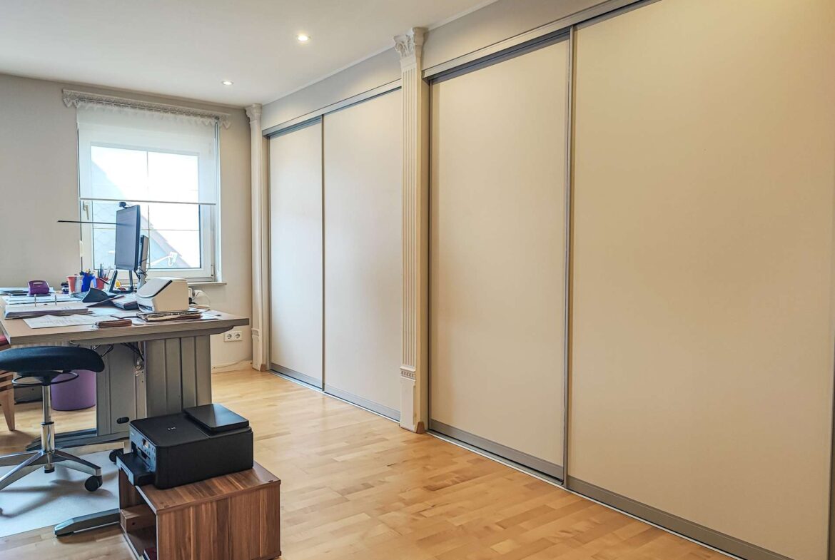 Kind oder Büro