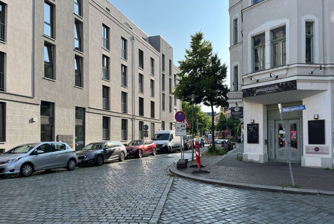 Blick zur Straße
